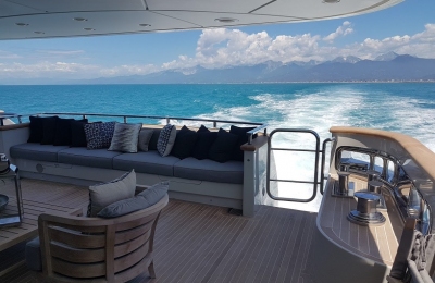 Main-aft-deck